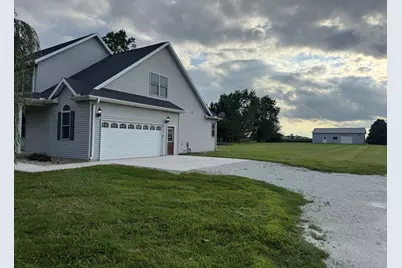 3039 E 3rd Road, Lasalle, IL 61301 - Photo 3