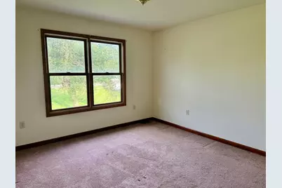 3039 E 3rd Road, Lasalle, IL 61301 - Photo 21