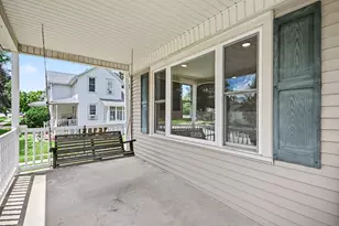 321 E Main St, Peotone, IL 60468 - Photo 3