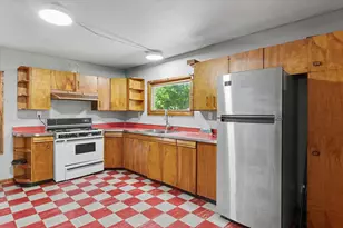 31 Delaware Ave, Danville, IL 61832 - Photo 7
