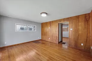31 Delaware Ave, Danville, IL 61832 - Photo 3
