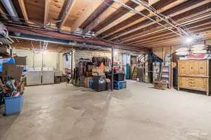 8409 Mending Wall Dr, Woodridge, IL 60517 - Photo 19