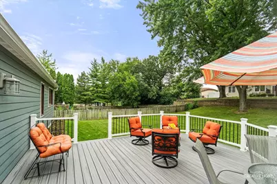 8409 Mending Wall Drive, Woodridge, IL 60517 - Photo 21