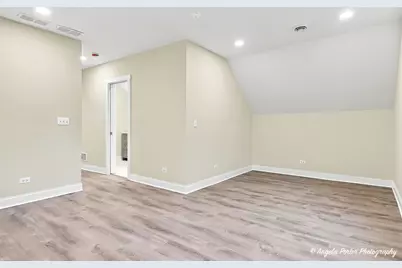 4604 Lakeshore Drive, McHenry, IL 60050 - Photo 17
