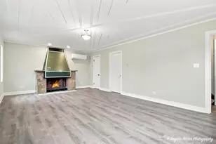 4604 Lakeshore Dr, McHenry, IL 60050 - Photo 3