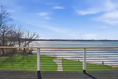 297 E Lakeview Avenue, Round Lake Beach, IL 60073 - Photo 37