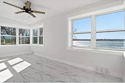 297 E Lakeview Avenue, Round Lake Beach, IL 60073 - Photo 27
