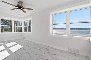 297 E Lakeview Ave, Round Lake Beach, IL 60073 - Photo 27