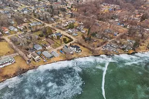 297 E Lakeview Ave, Round Lake Beach, IL 60073 - Photo 63