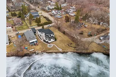 297 E Lakeview Avenue, Round Lake Beach, IL 60073 - Photo 65