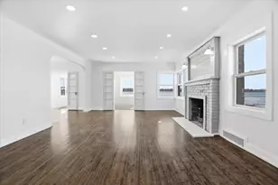 297 E Lakeview Ave, Round Lake Beach, IL 60073 - Photo 21