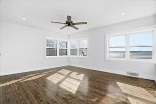 297 E Lakeview Ave, Round Lake Beach, IL 60073 - Photo 33