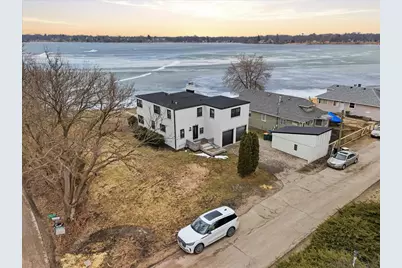 297 E Lakeview Avenue, Round Lake Beach, IL 60073 - Photo 57