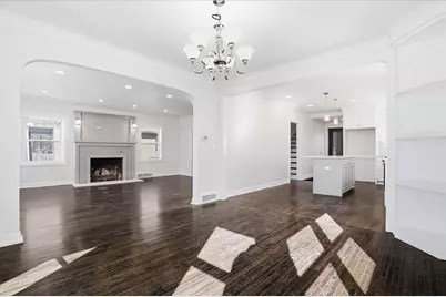 297 E Lakeview Avenue, Round Lake Beach, IL 60073 - Photo 15