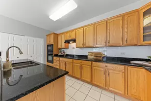 430 Woodhill Dr, Carol Stream, IL 60188 - Photo 19