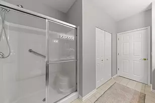 430 Woodhill Dr, Carol Stream, IL 60188 - Photo 23