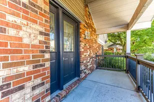 1013 Sussex Dr, Northbrook, IL 60062 - Photo 3