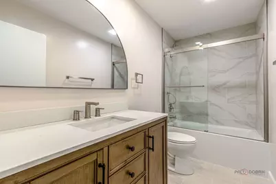 1013 Sussex Drive, Northbrook, IL 60062 - Photo 17