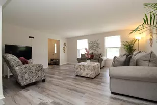 5844 Rainsford Way, Rockford, IL 61107 - Photo 7