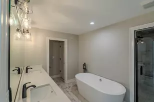 411 W Pierce Rd, Itasca, IL 60143 - Photo 17