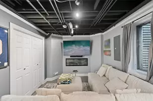 25 Melrose St, Westmont, IL 60559 - Photo 19