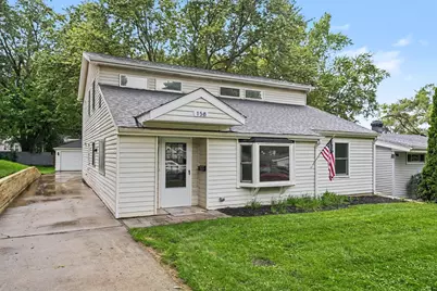 158 N Prairie Avenue, Mundelein, IL 60060 - Photo 1