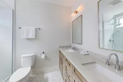 5553 N Clark Street #301, Chicago, IL 60640 - Photo 13
