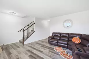 934 Derby Dr, Plano, IL 60545 - Photo 5