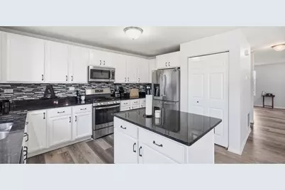 934 Derby Drive, Plano, IL 60545 - Photo 13