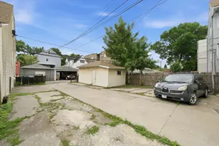 2050 N Kenneth Ave, Chicago, IL 60639 - Photo 29