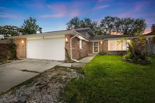 3 Rich Ct, Park Forest, IL 60466 - Photo 3
