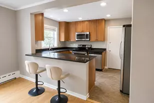 2038 Sherman Ave, Evanston, IL 60201 - Photo 7