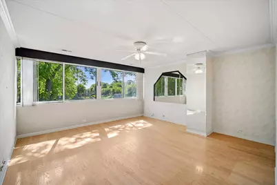 137 Avon Road, Northbrook, IL 60062 - Photo 13