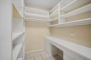 137 Avon Rd, Northbrook, IL 60062 - Photo 9