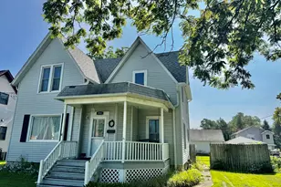 324 S 7th St, Dekalb, IL 60115 - Photo 1