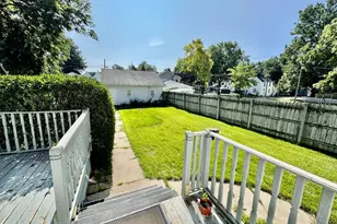 324 S 7th St, Dekalb, IL 60115 - Photo 23