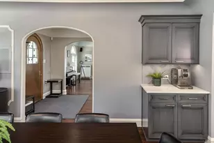1135 N Kenilworth Ave, Oak Park, IL 60302 - Photo 13