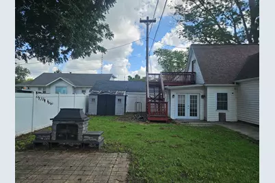 302 W Main Street, Carmi, IL 62821 - Photo 13