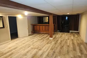 302 W Main St, Carmi, IL 62821 - Photo 45