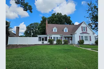 302 W Main Street, Carmi, IL 62821 - Photo 3