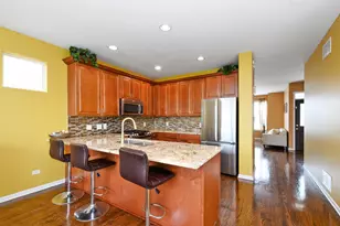 4234 N Kolmar Ave, Chicago, IL 60641 - Photo 7
