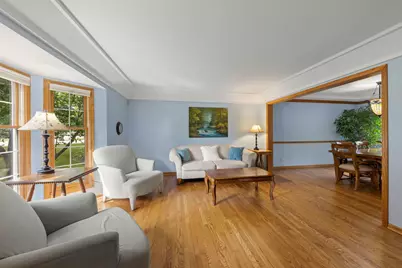 1N145 Glenrise Court, Glen Ellyn, IL 60137 - Photo 5