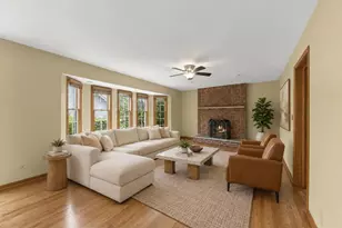 1N145 Glenrise Ct, Glen Ellyn, IL 60137 - Photo 13