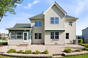 101 Nuthatch Dr, Woodstock, IL 60098 - Photo 3