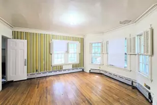 6845 S Chappel Ave, Chicago, IL 60649 - Photo 3