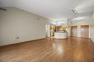 2020 St Regis Dr, Lombard, IL 60148 - Photo 5