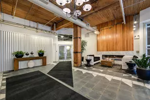 360 W Illinois Ave, Chicago, IL 60654 - Photo 5