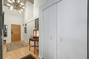 360 W Illinois Ave, Chicago, IL 60654 - Photo 7