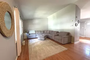 4912 Arquilla Dr, Richton Park, IL 60471 - Photo 7