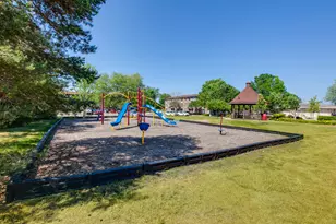 2 Timber Ln, Vernon Hills, IL 60061 - Photo 35